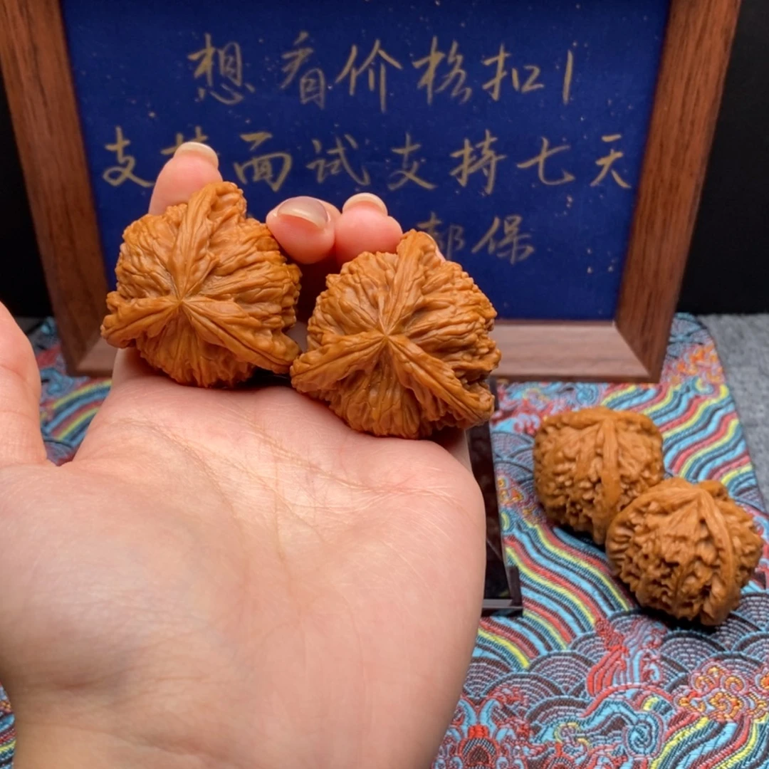 【闪购商品】a****机白狮