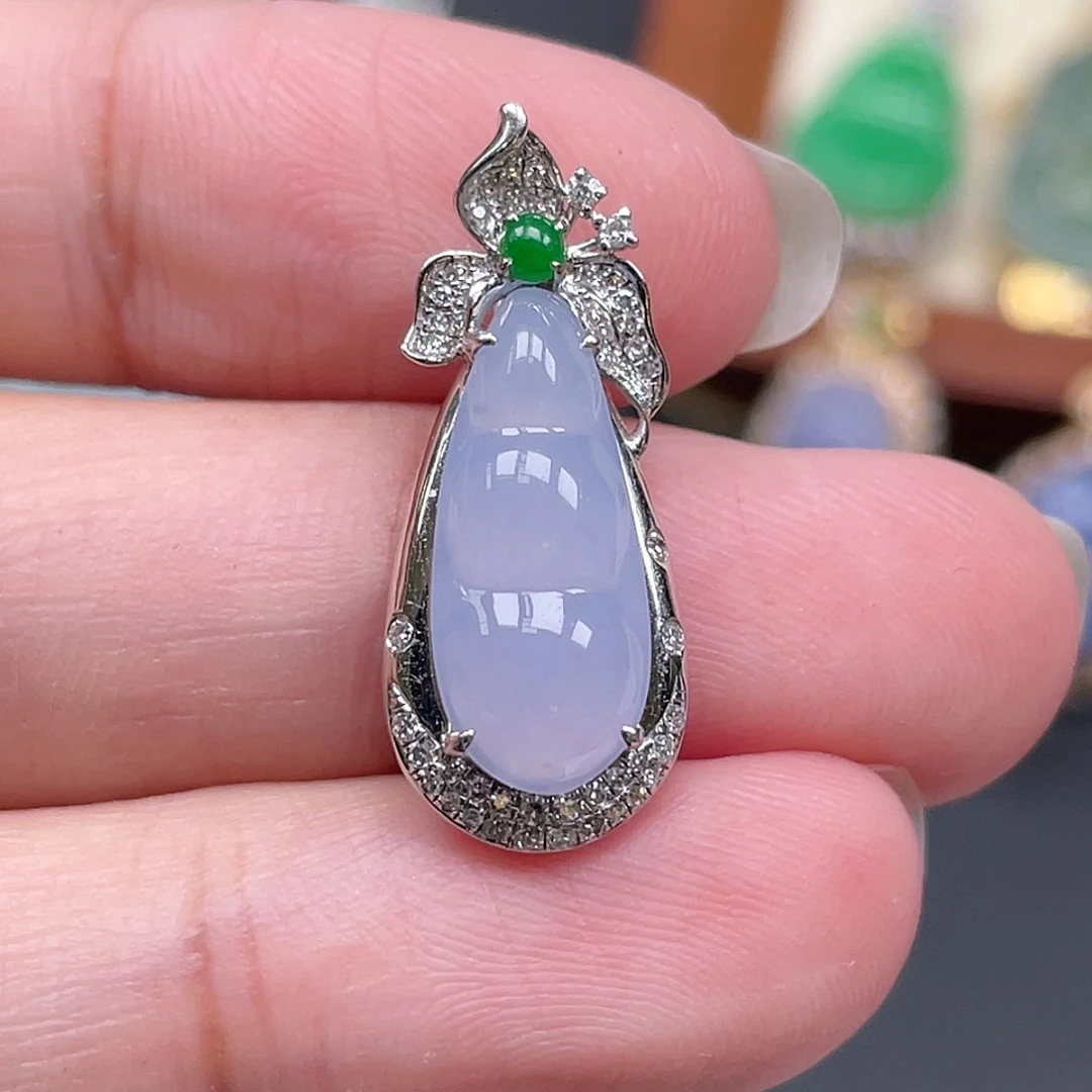 翡翠18K金镶嵌颈饰冰紫豆子