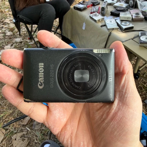 8新 Canon/佳能 佳能ixus220 配件齐全带实况冷白皮