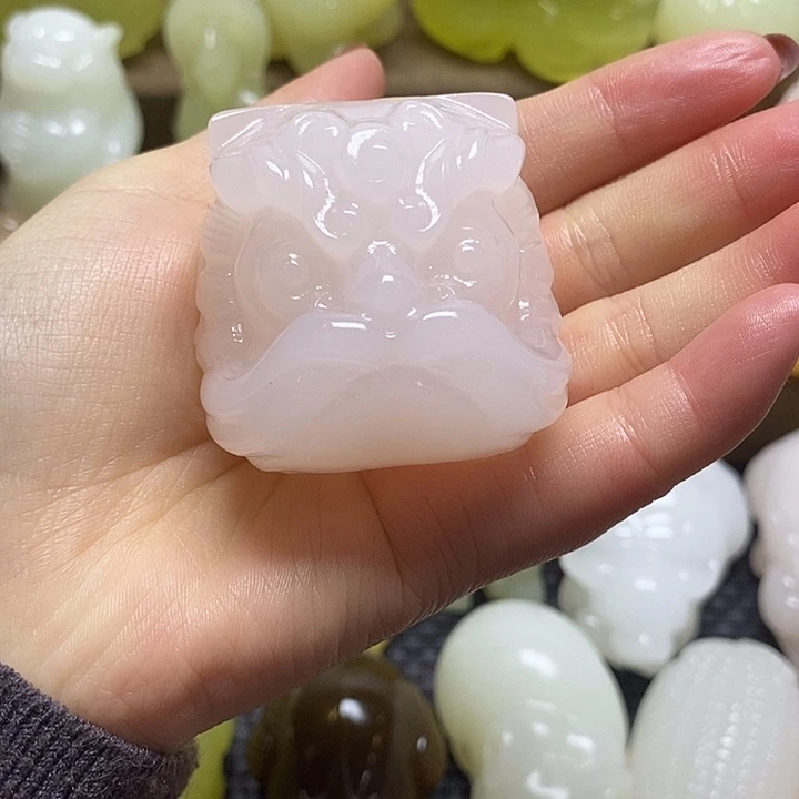 玉天然桌面小摆件