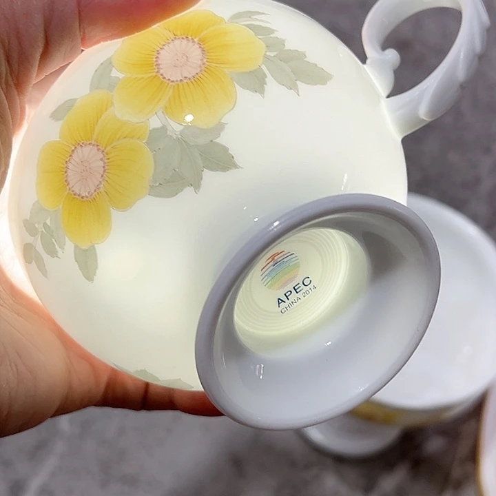 壶雷*微瑕陶瓷有划痕