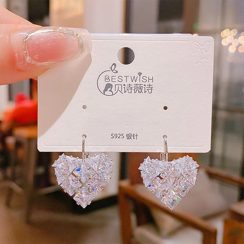 纯铜锆石耳饰 设计感爱心耳扣2025年新款潮小众气质高级感桃心