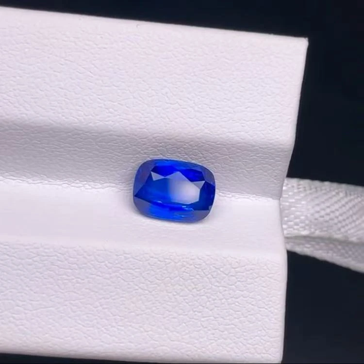 天然斯里兰卡皇家蓝蓝宝石 2.49克拉