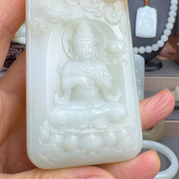 和田玉未镶嵌颈饰