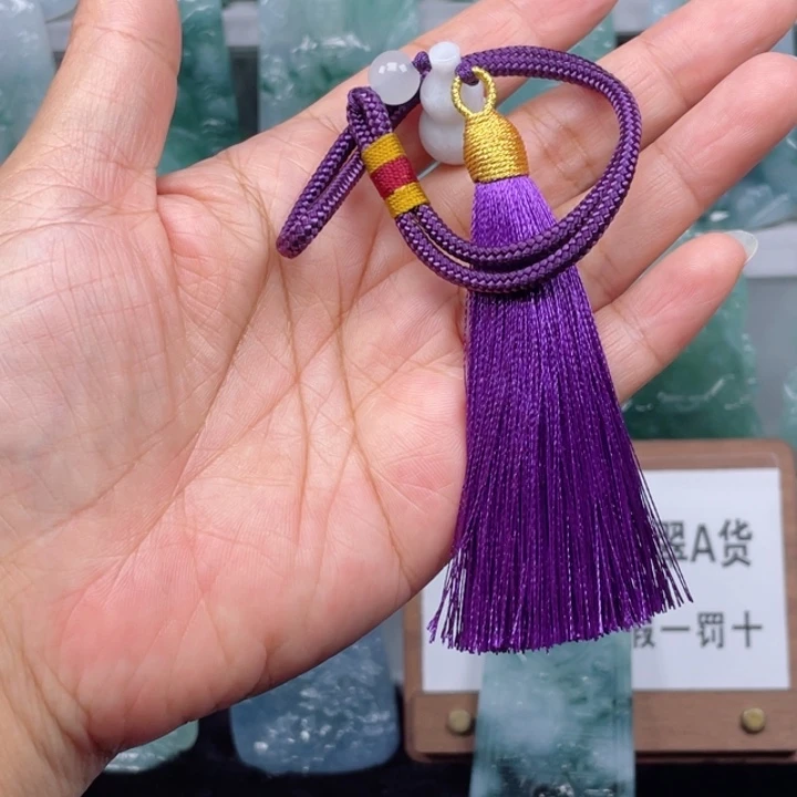 颈饰未镶嵌翡翠憨****?葫芦
