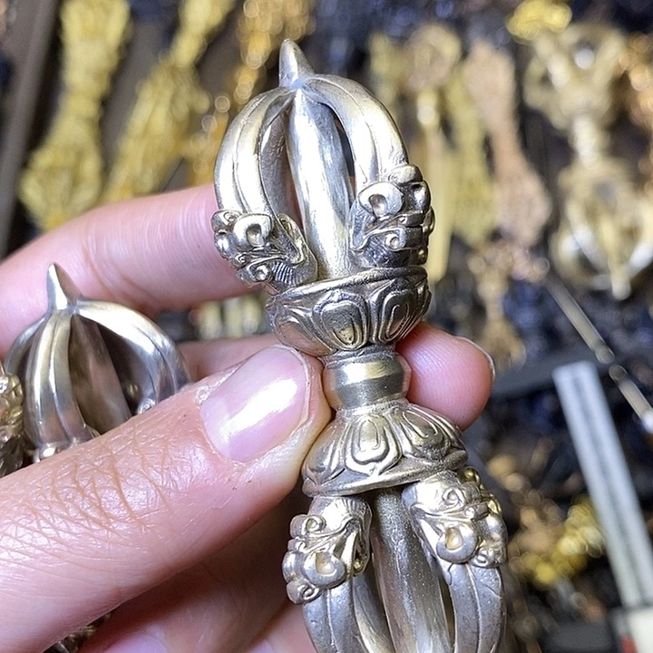 青铜原色有点弯福利