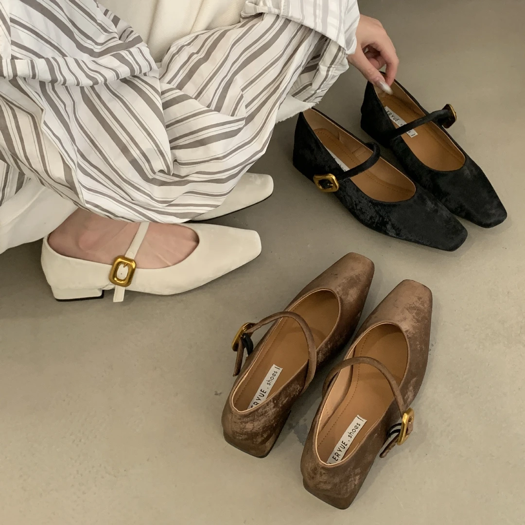 百搭浅口粗跟单鞋2025春款时尚洋气百搭一字扣小单鞋