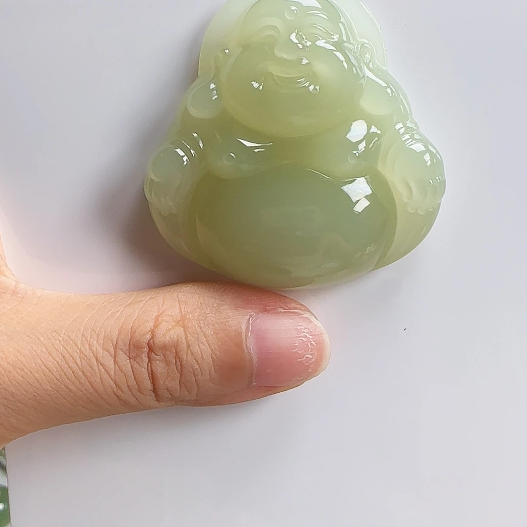 和田玉足金镶嵌颈饰
