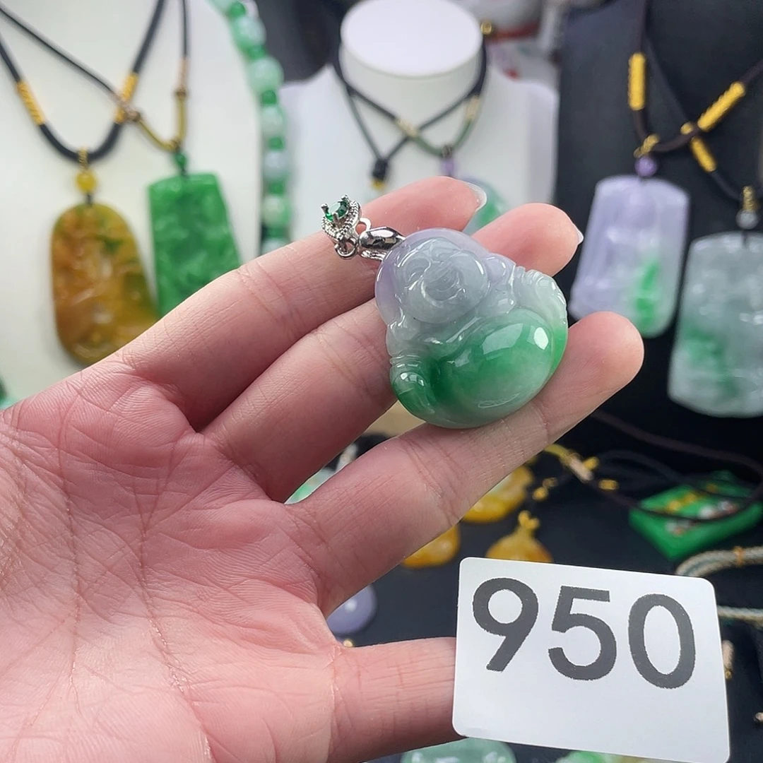 翡翠未镶嵌吊坠(赠链)
