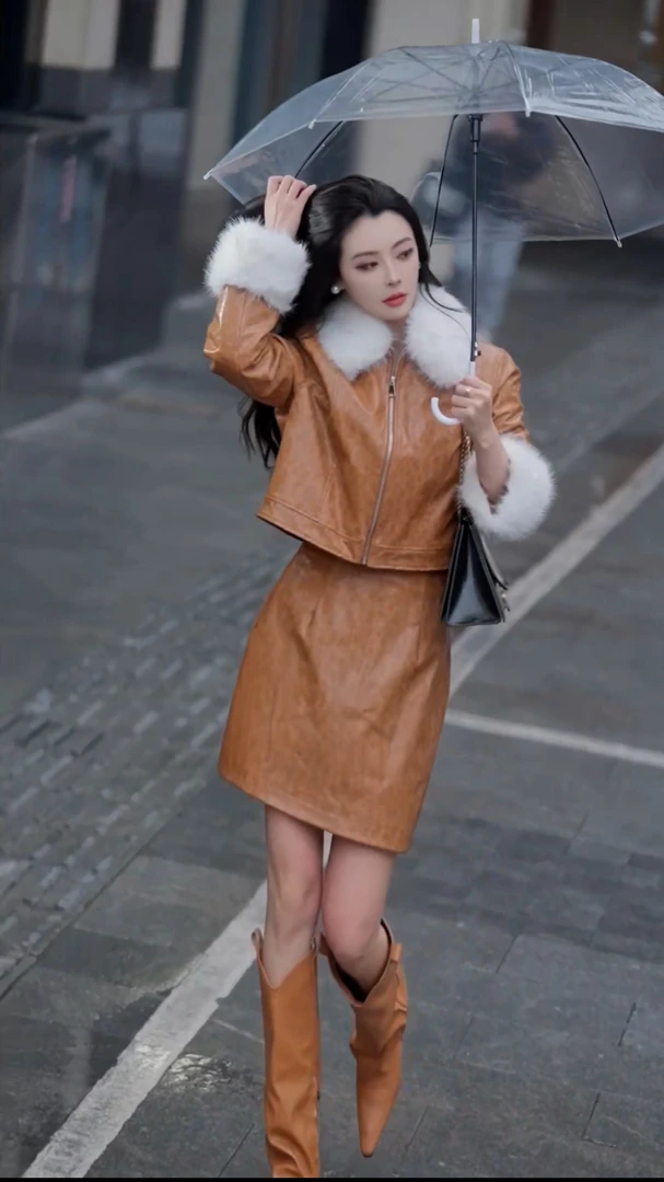 2025秋季女装新款女款春季皮衣套装大毛领棉服短款冬装