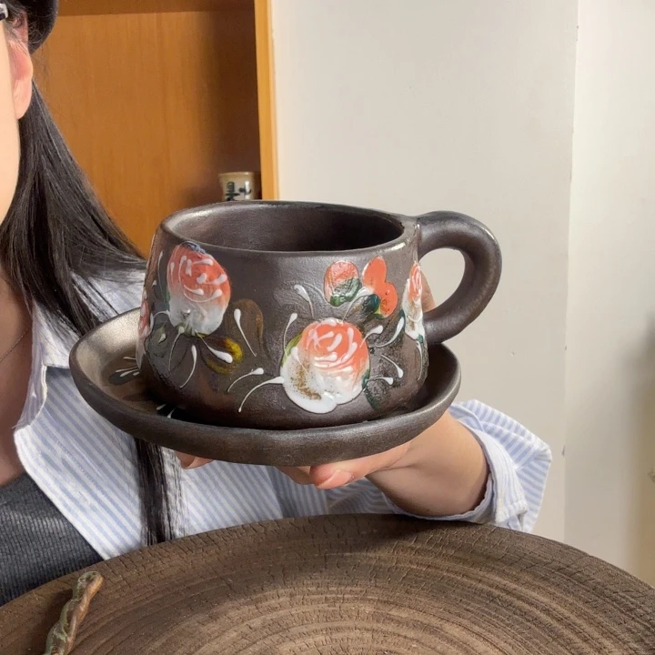 手捏手绘景德镇陶瓷