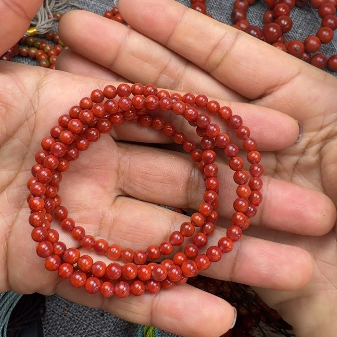 陈***瞻南红玛瑙未镶嵌手链
