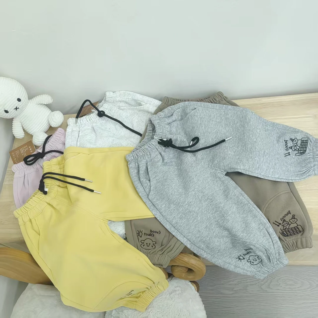 新款春季刺绣开心小熊卫裤2508