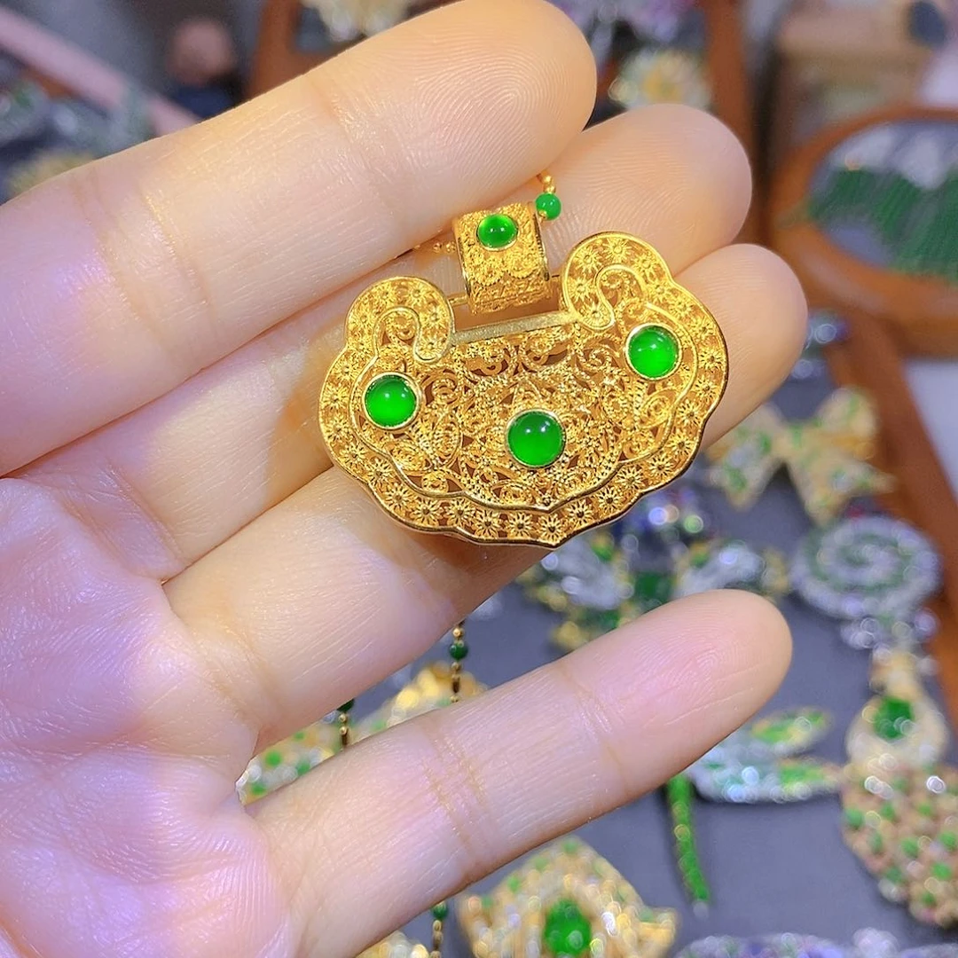 颈饰银S925镶嵌翡翠