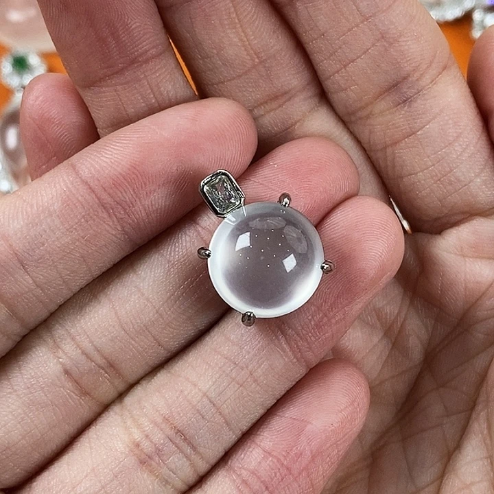 石英质玉合金颈饰