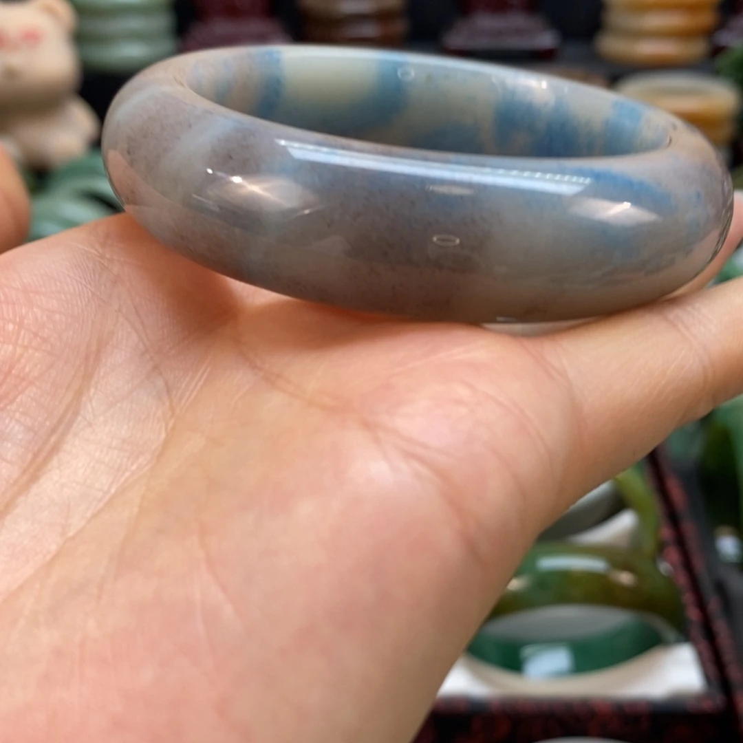 石英质玉手镯未镶嵌蕾