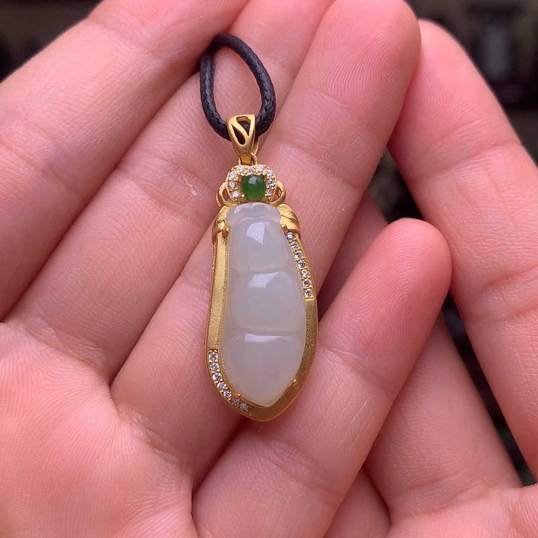 未镶嵌和田玉挂件