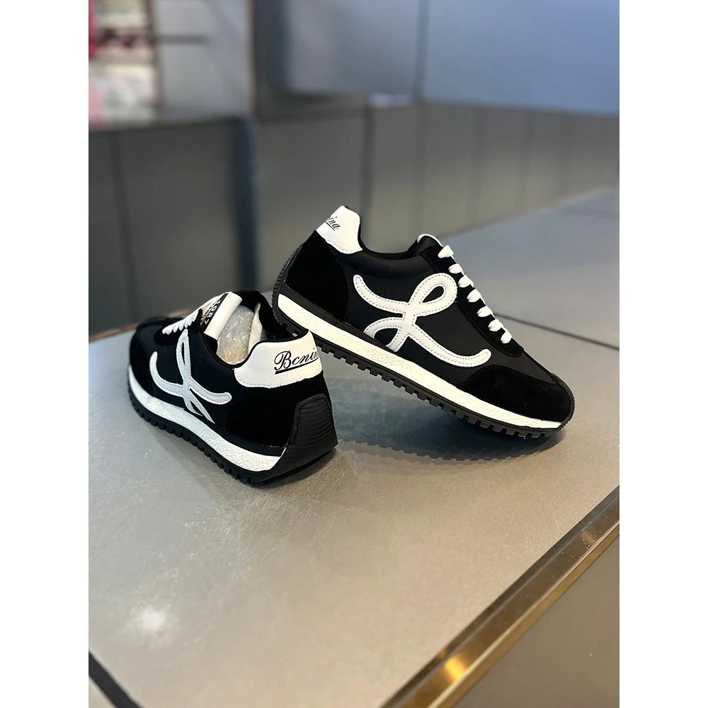 DMXUXM『设计风』轻松搭配~匠心制作~新款厚底防滑百搭运动休闲鞋男