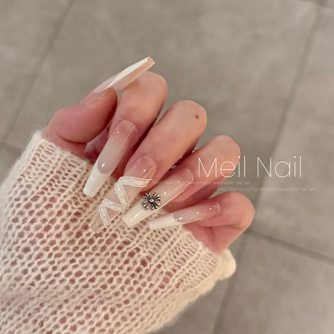 Meil Nail 罗马假日 中长款克罗心米白法式皮带钢珠y2k手工穿戴甲