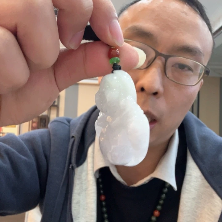 翡翠未镶嵌颈饰缅甸翡翠佛公