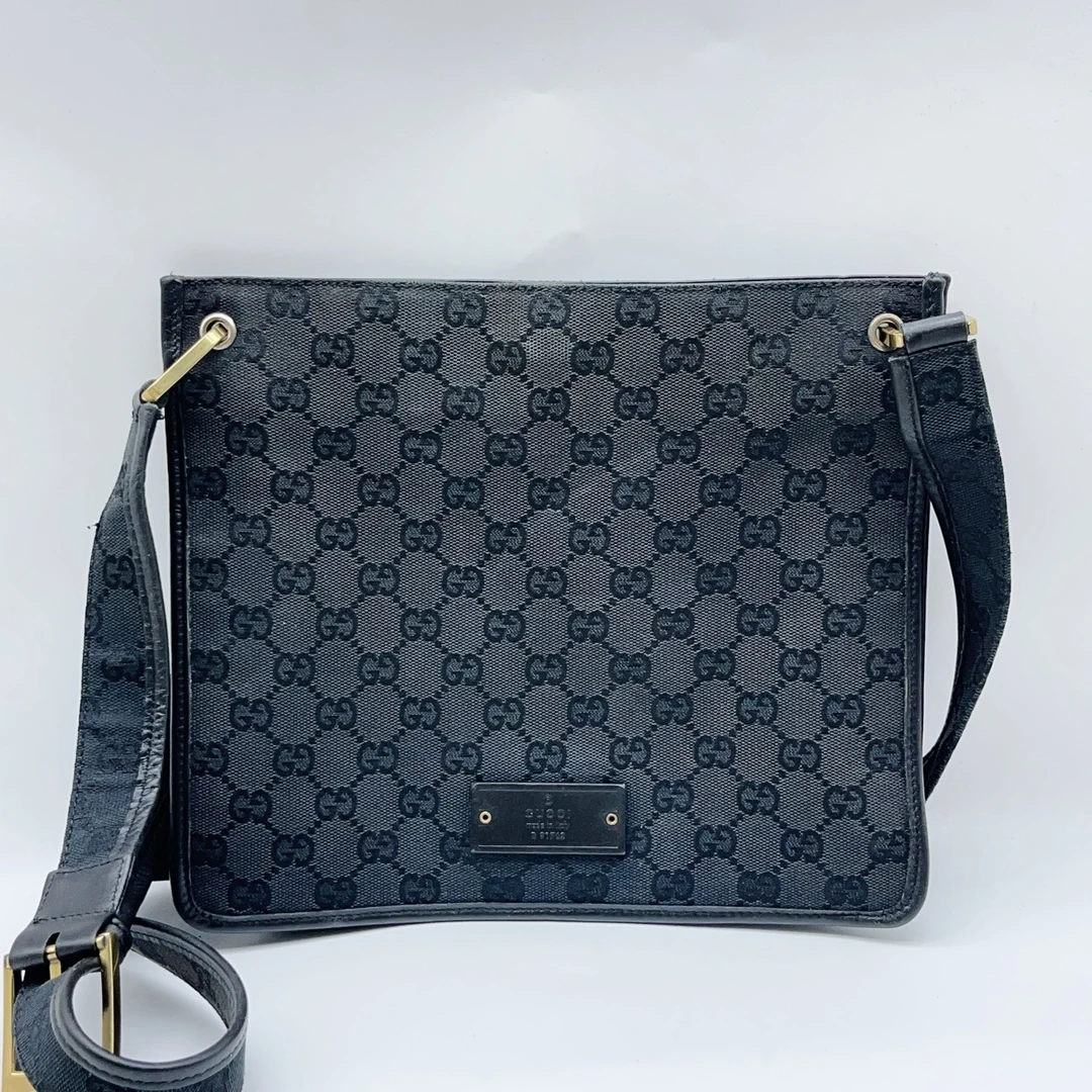 95新 GUCCI/古驰   黑色斜挎包  1388 7148