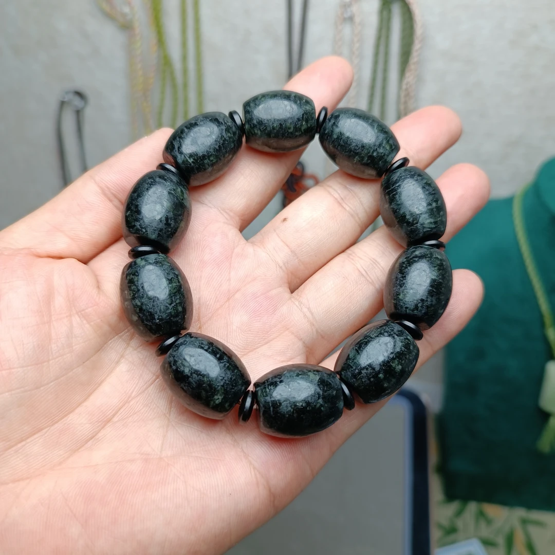 独山玉磨砂面仿古工艺鼓珠男款黑手串