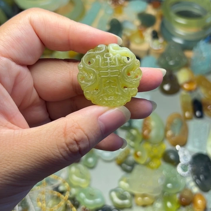 未镶嵌蛇纹石玉微瑕