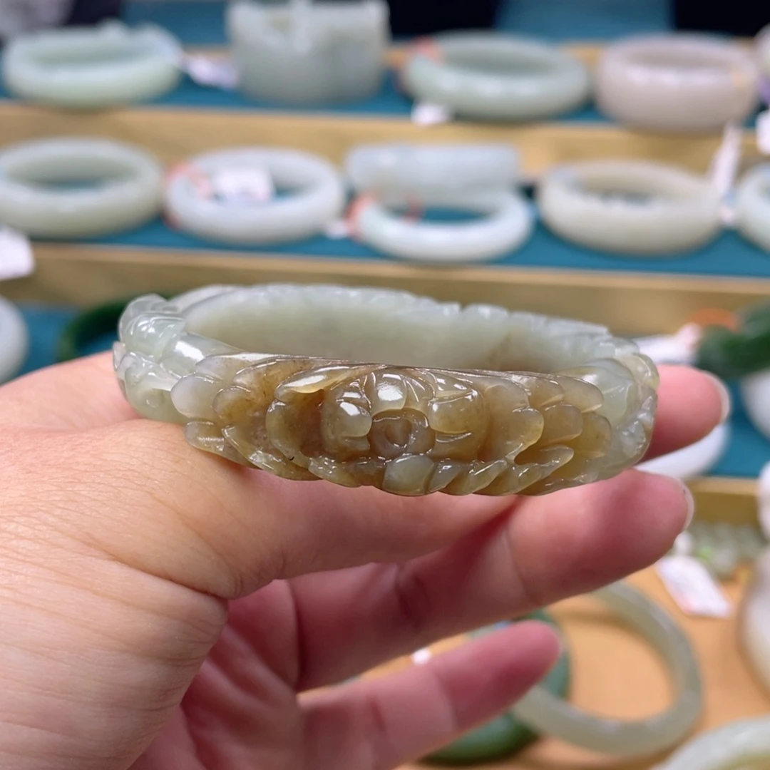 和田玉手镯未镶嵌41