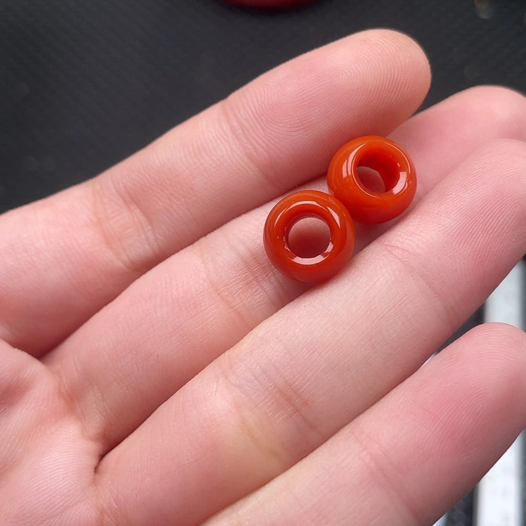 南红玛瑙未镶嵌7*12柿子红跑环圈一组2颗