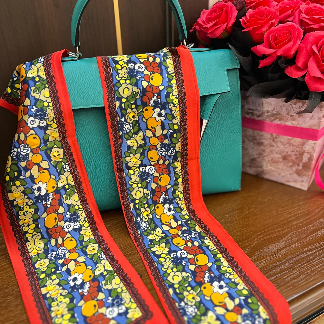 臻韩美2025通勤女神时尚拼色百搭丝巾