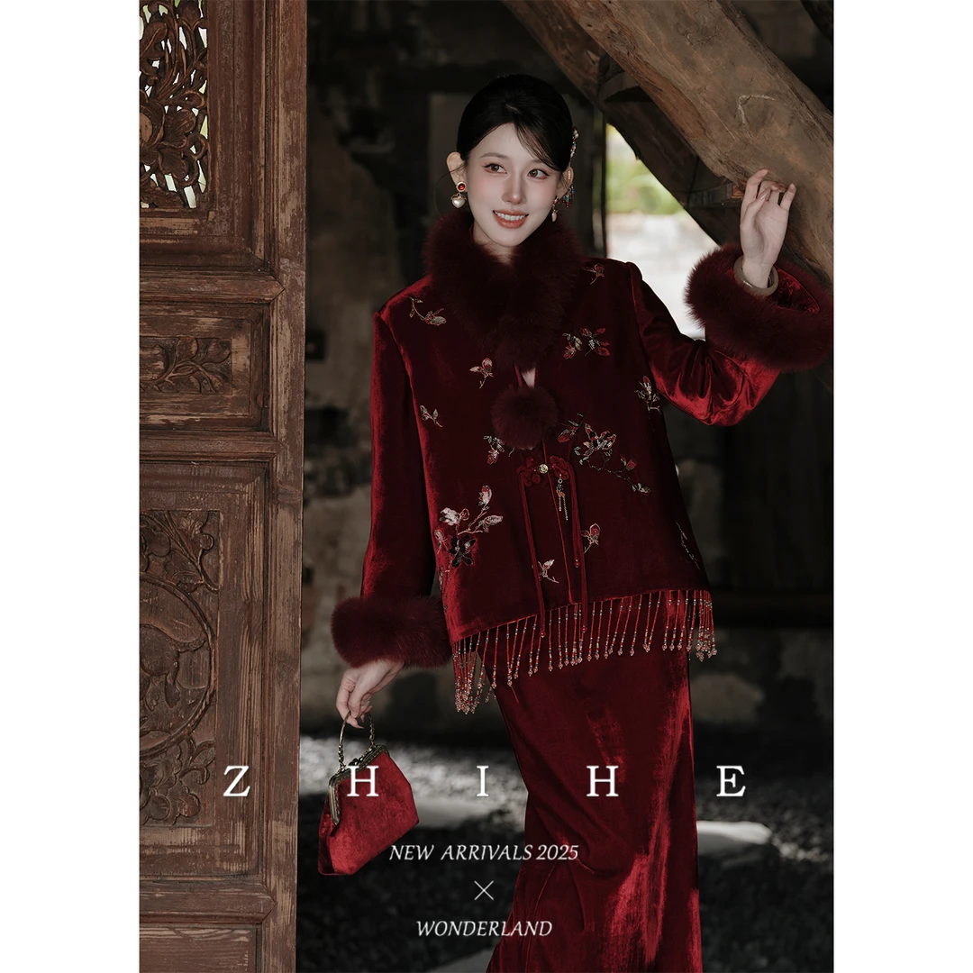 无艳一禾【百媚生】100人丝丝绒绣花羽绒服+狐狸毛毛领+丝绒半裙