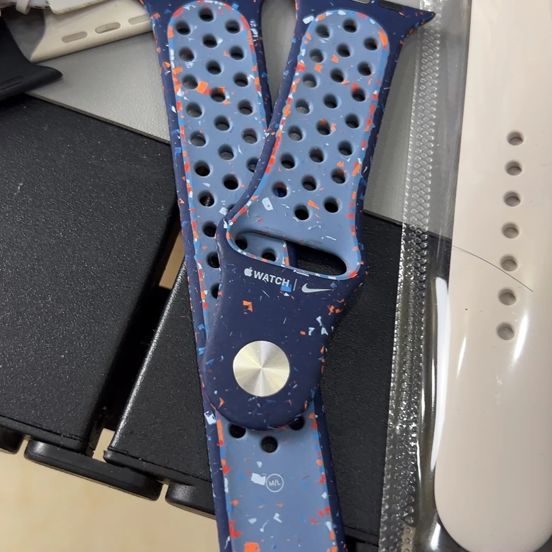 准新品绸缎蓝洞洞 46MM M/L码