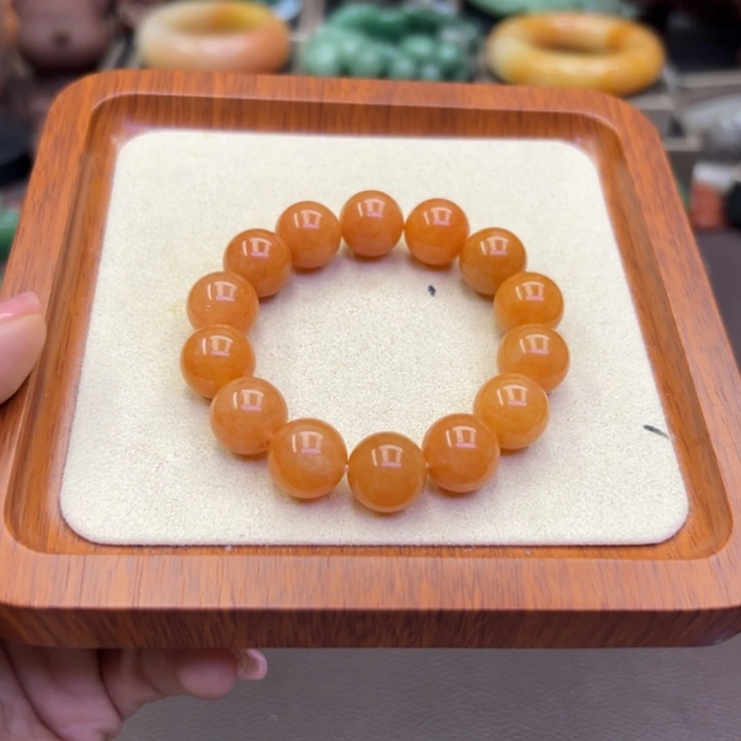 未镶嵌手镯石英岩玉