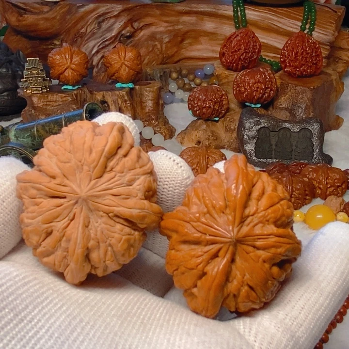 文玩核桃吊坠四棱门墩儿