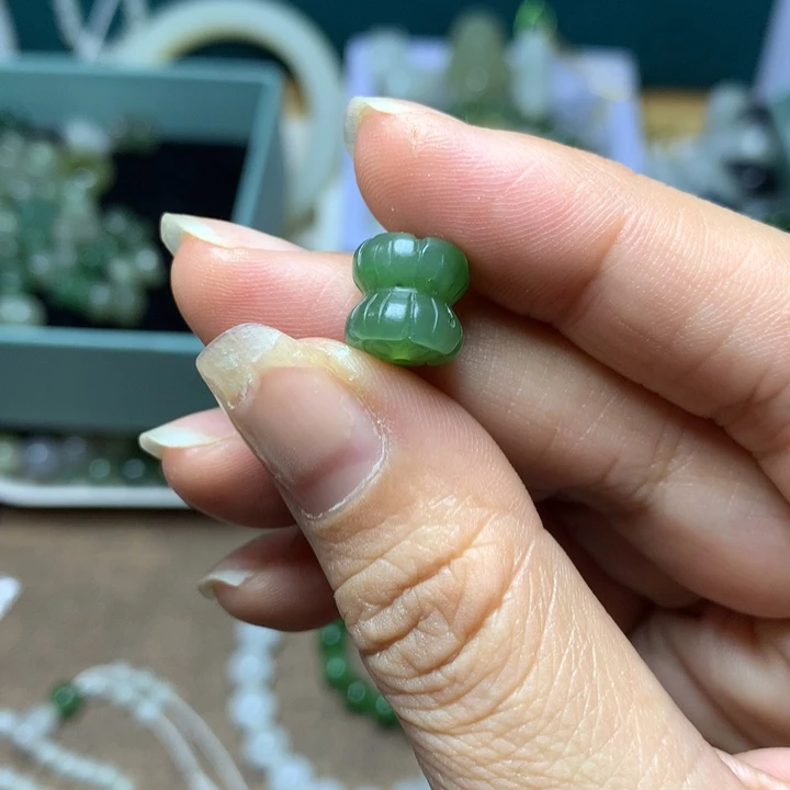 项链未镶嵌和田玉