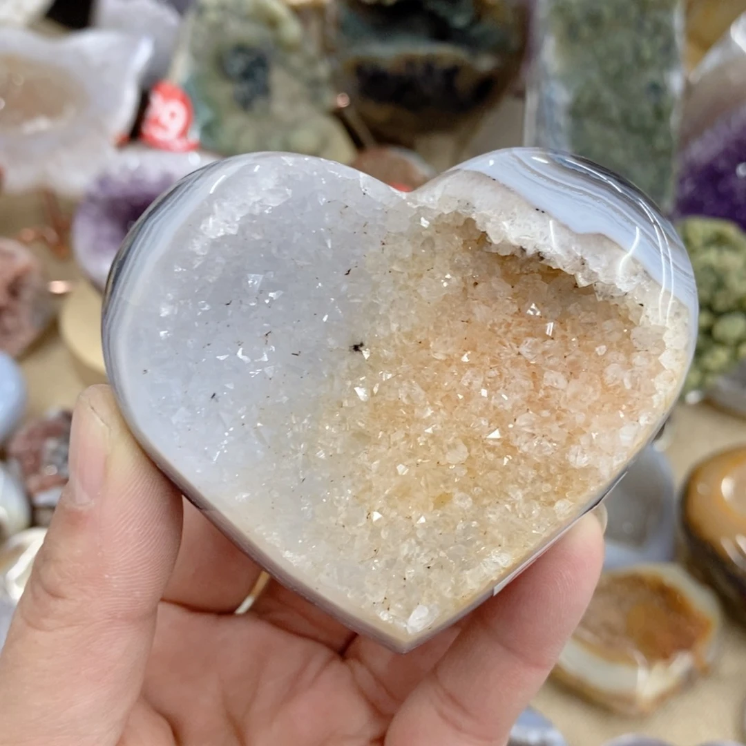 水晶天然石摆件未镶嵌