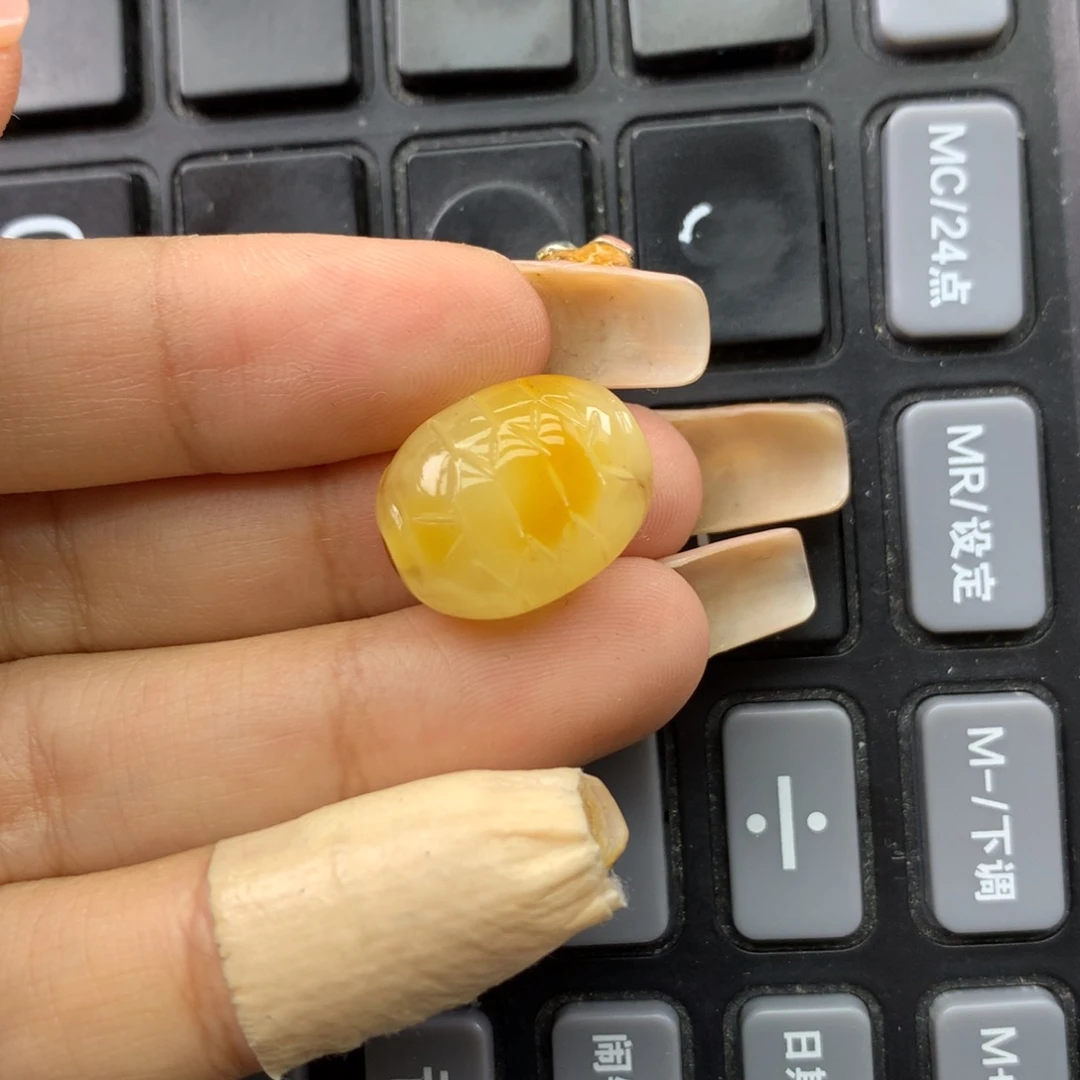 琥珀未镶嵌珠宝奇石