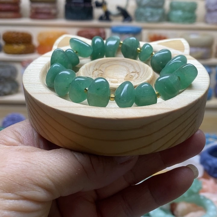 未镶嵌手镯石英质玉