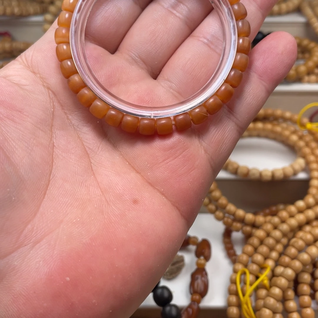 *****吊坠龙脊菩提龙脊玉化7*6直切手串