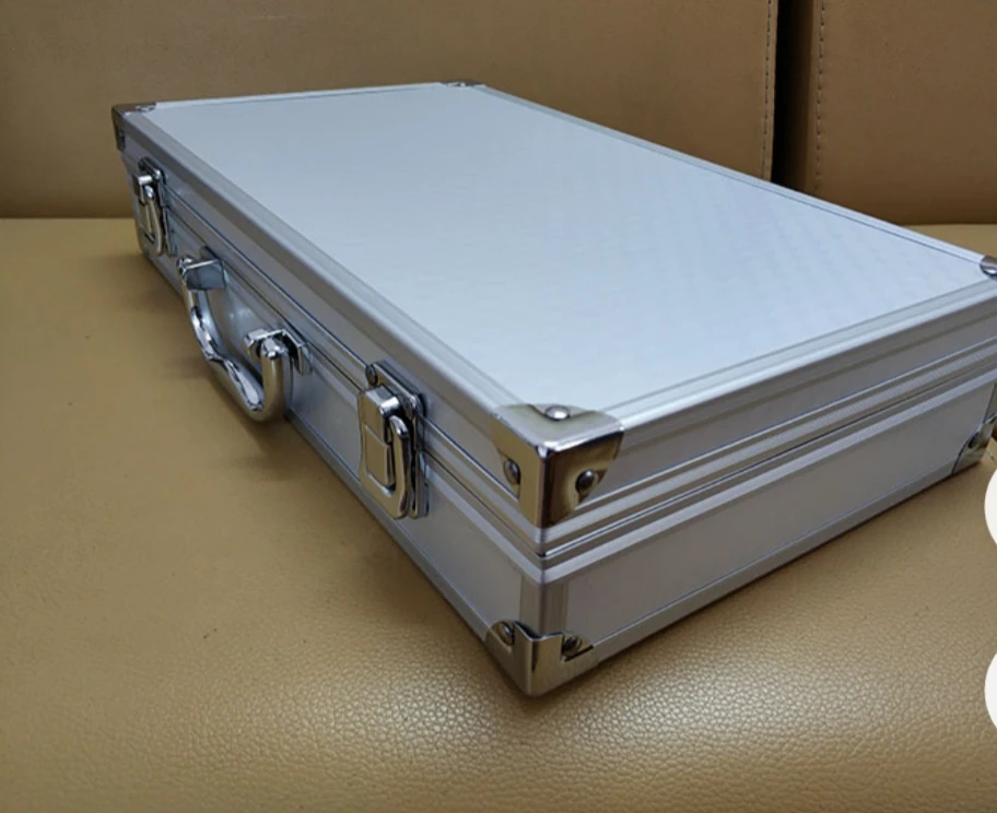 铝合金箱子可以摆放罗盘