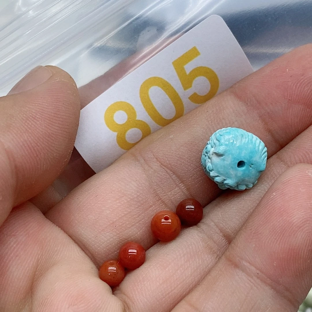 南红玛瑙未镶嵌珠宝奇石周**?