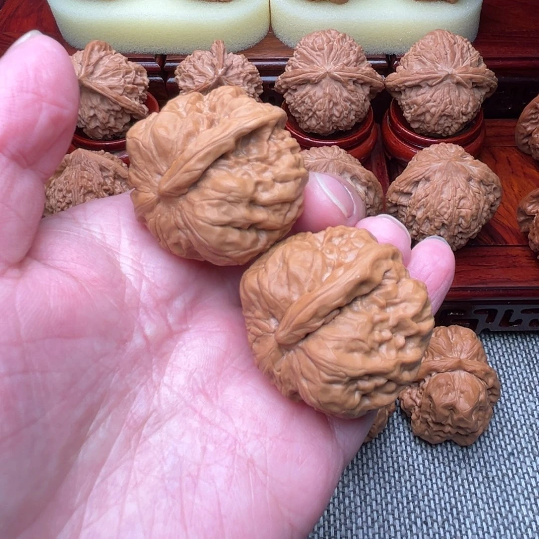文玩核桃吊坠蛤蟆头39尺全品