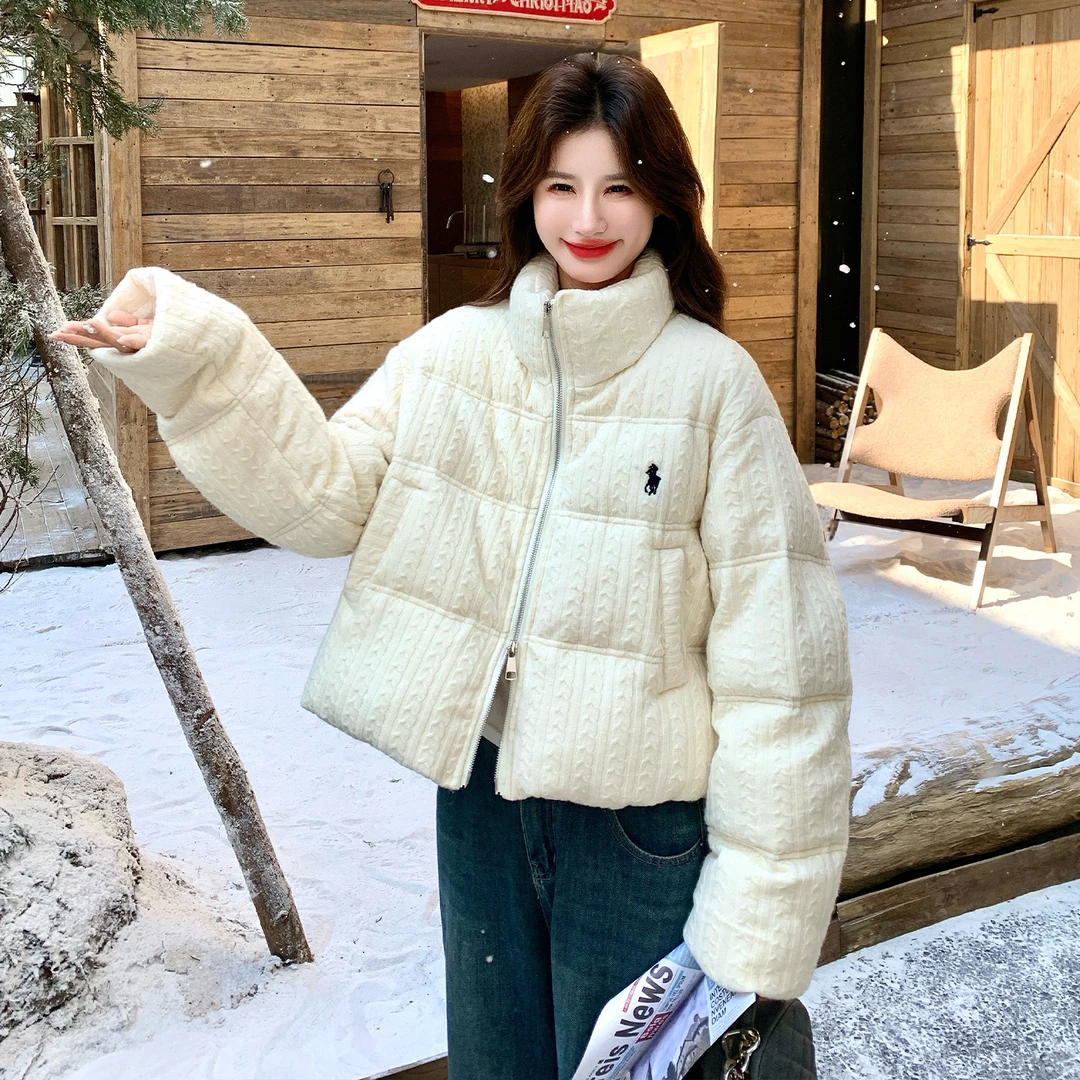 米白色刺绣麻花编织立领短款羽绒服女2025冬新款小个子休闲面包服