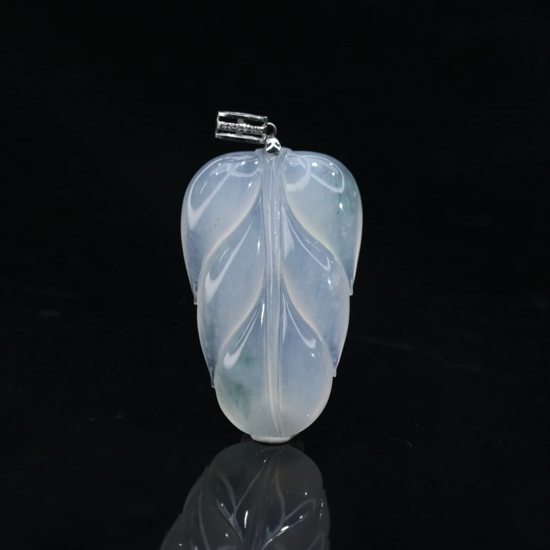 8天然缅甸翡翠A货18k叶子/001118/上海嘉禾拍卖