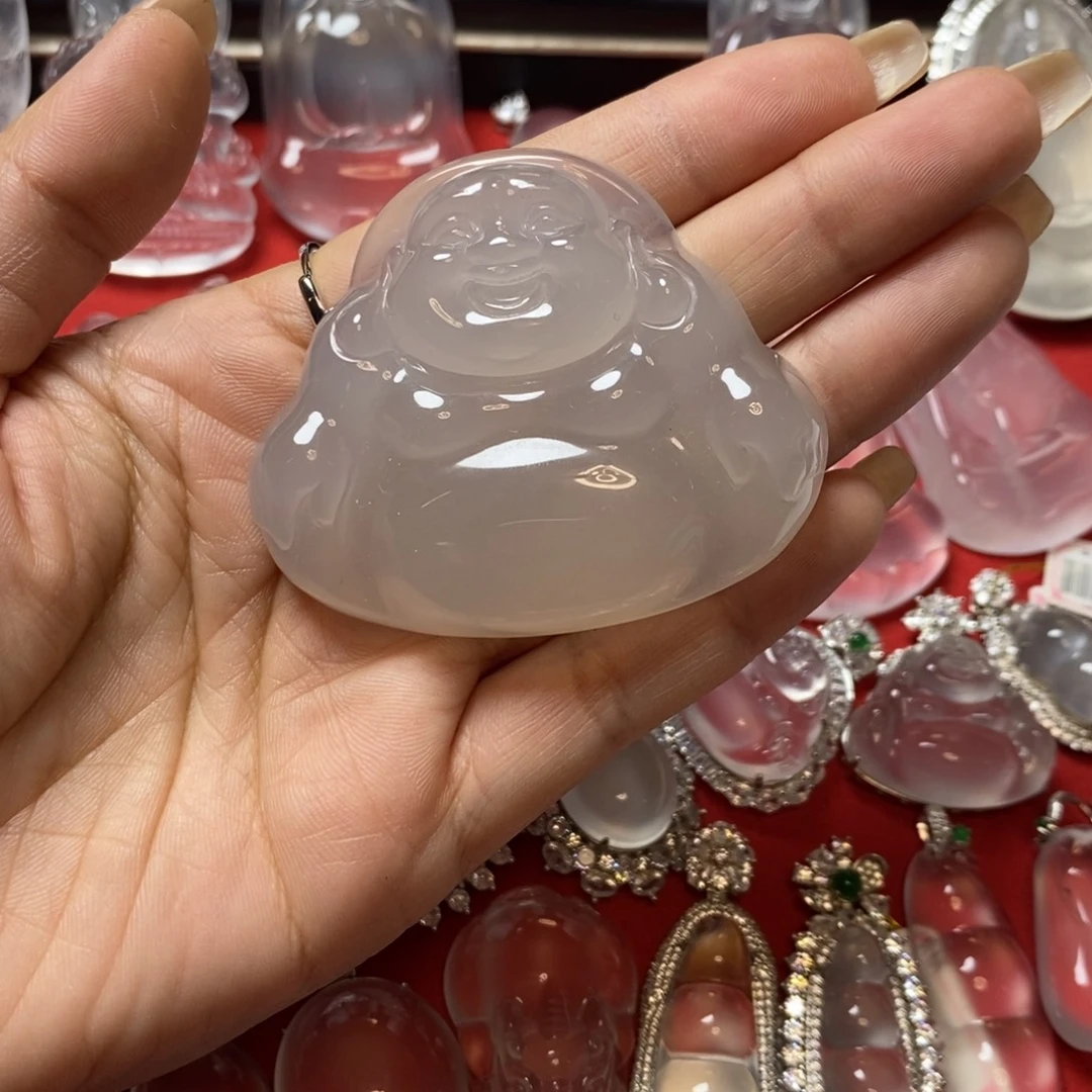 田***强石英质玉未镶嵌吊坠