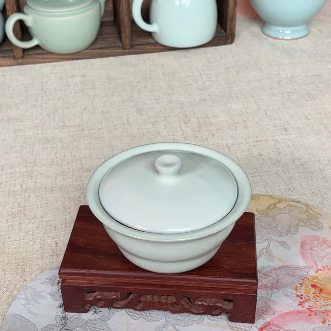 摆件陶玉珠白葫芦盖碗