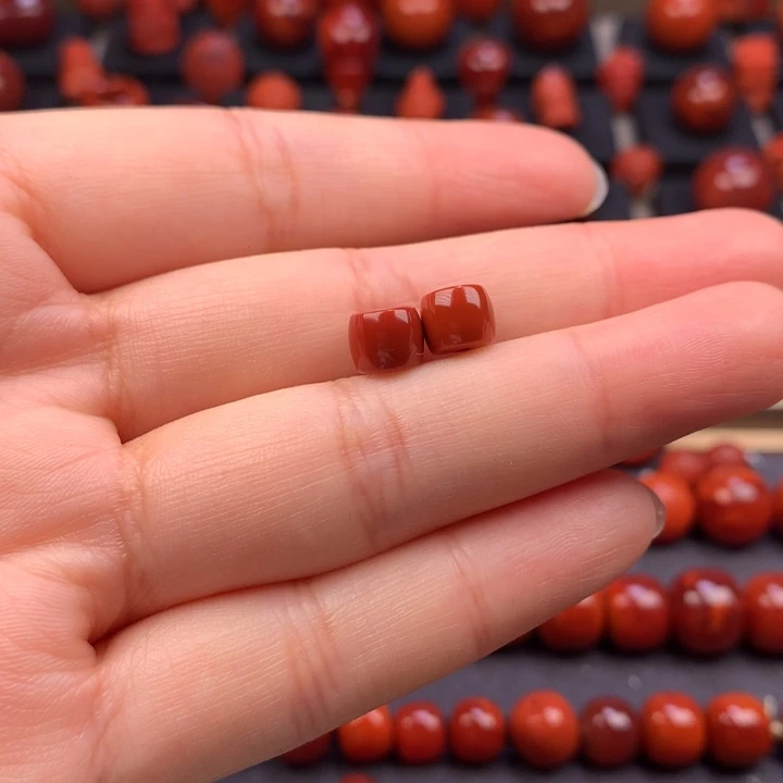 南红玛瑙未镶嵌直切对珠7MM