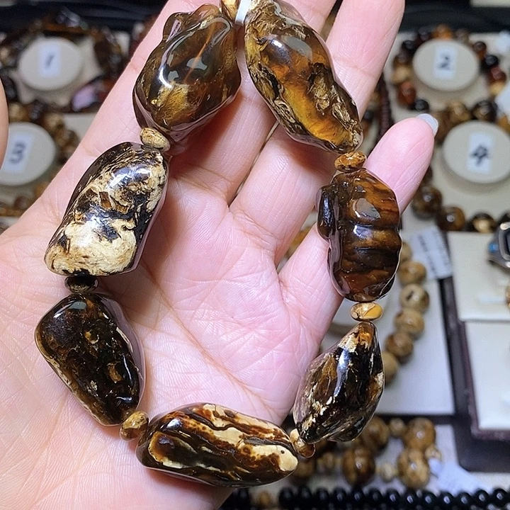 琥珀未镶嵌裸石随形