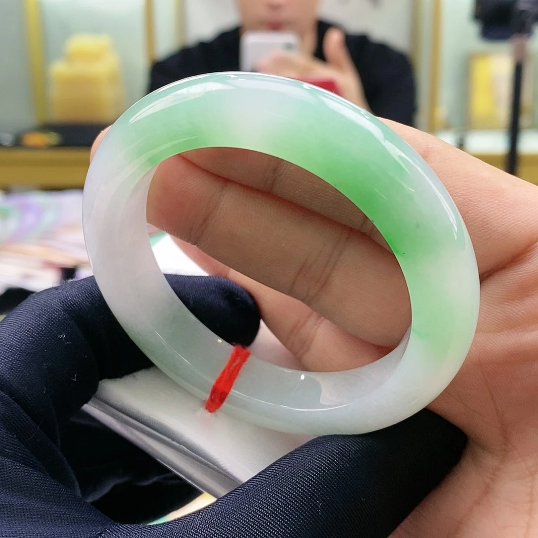 【闪购商品】未镶嵌手镯翡翠