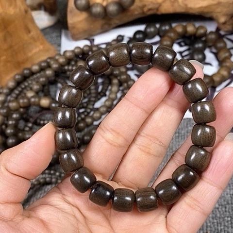 檀香木手串/手链老山檀香阴沉10/10.5直切